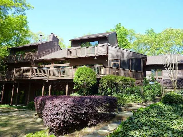 7660 Classic Way, Sandy Springs, Georgia 30350, 6 Bedrooms Bedrooms, ,4 BathroomsBathrooms,Residential,Sold,7660 Classic Way,4198538