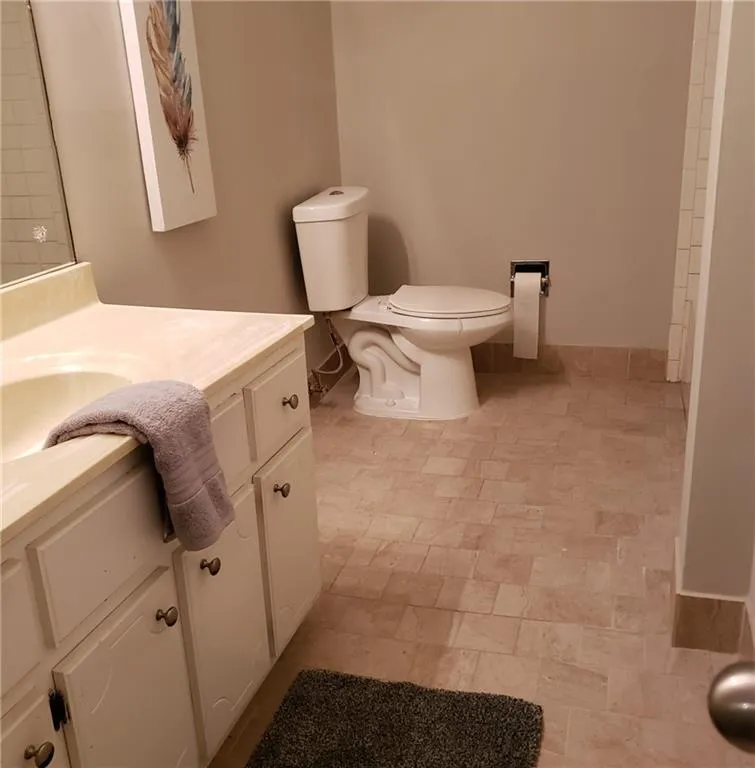 275 Winding River Drive Unit F, Sandy Springs, Georgia 30350, 2 Bedrooms Bedrooms, ,2 BathroomsBathrooms,Residential,Sold,275 Winding River Drive Unit F,6547730