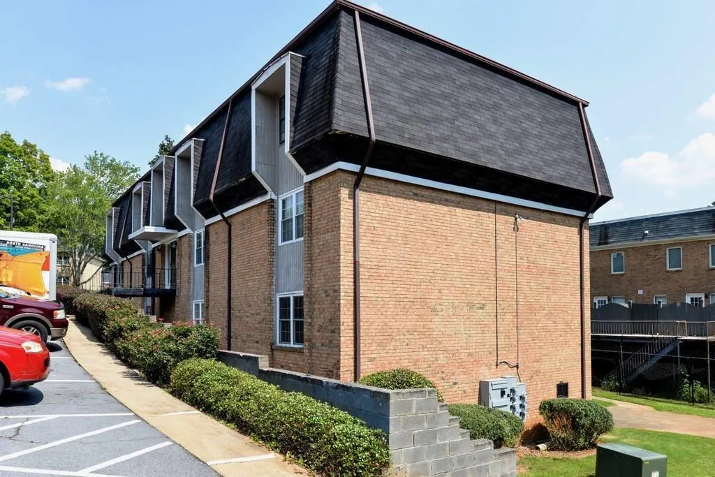 275 Winding River Drive Unit F, Sandy Springs, Georgia 30350, 2 Bedrooms Bedrooms, ,2 BathroomsBathrooms,Residential,Sold,275 Winding River Drive Unit F,6547730