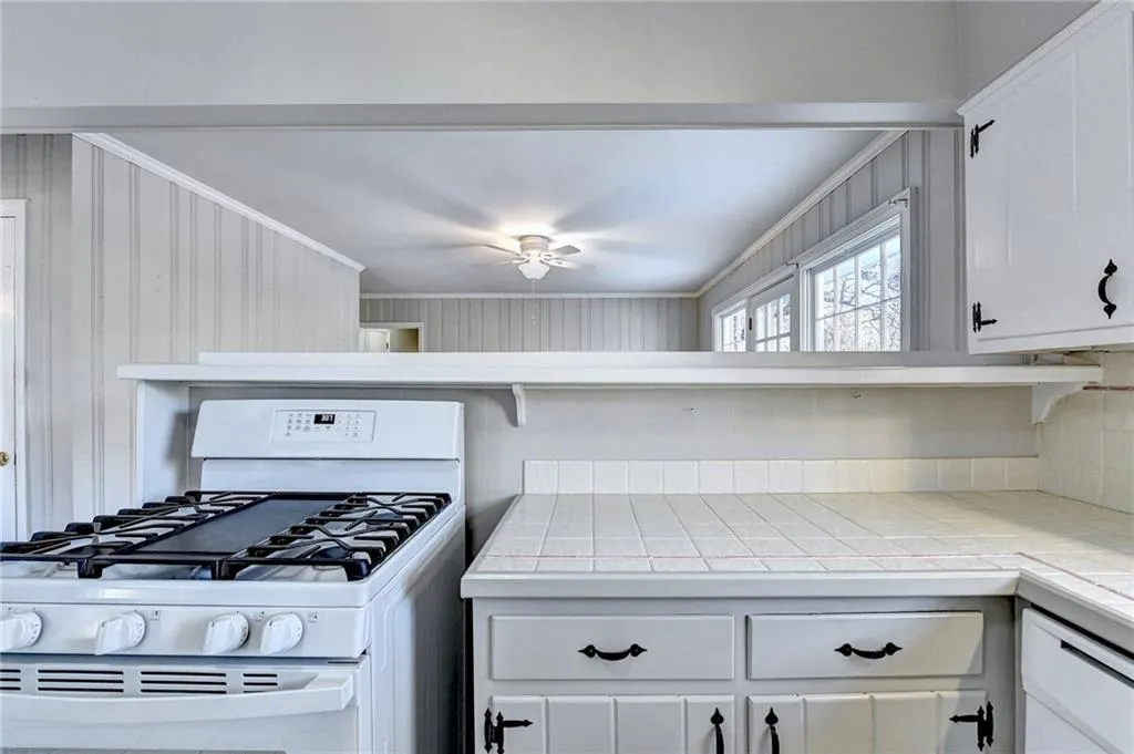 860 Starlight Drive, Sandy Springs, Georgia 30342, 3 Bedrooms Bedrooms, ,2 BathroomsBathrooms,Residential,Sold,860 Starlight Drive,7145901