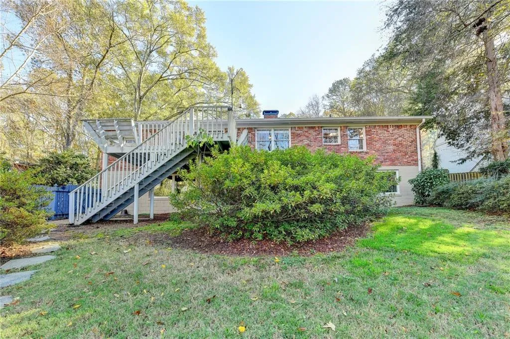 860 Starlight Drive, Sandy Springs, Georgia 30342, 3 Bedrooms Bedrooms, ,2 BathroomsBathrooms,Residential,Sold,860 Starlight Drive,7145901