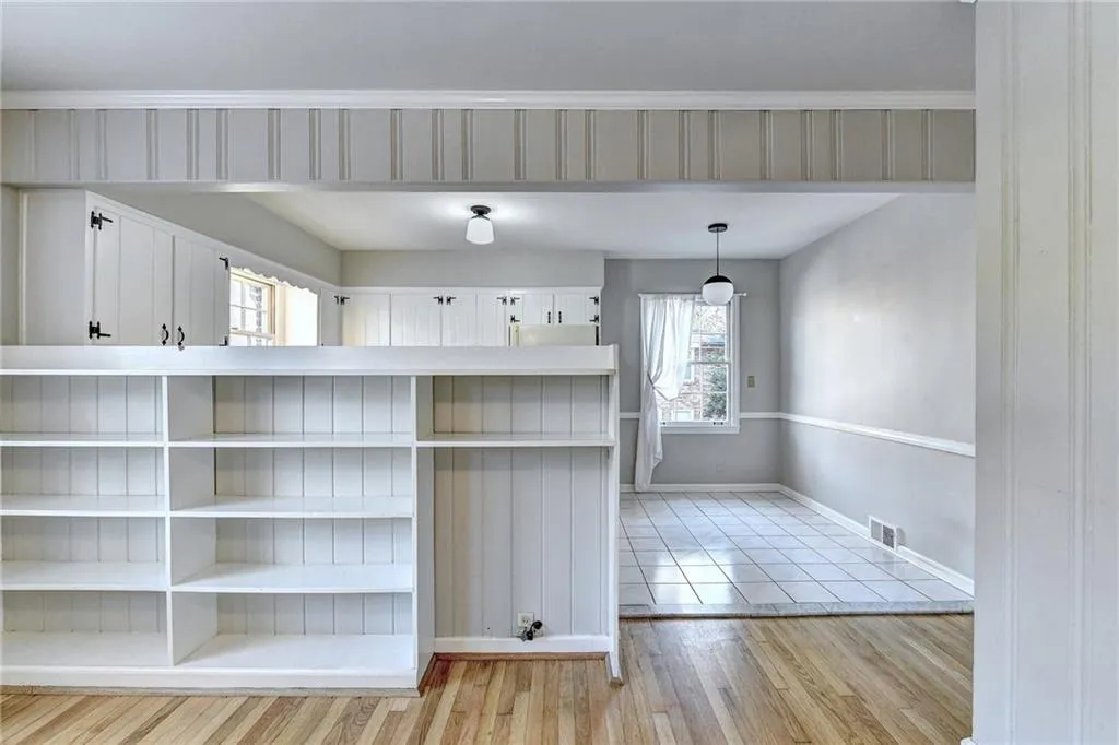 860 Starlight Drive, Sandy Springs, Georgia 30342, 3 Bedrooms Bedrooms, ,2 BathroomsBathrooms,Residential,Sold,860 Starlight Drive,7145901