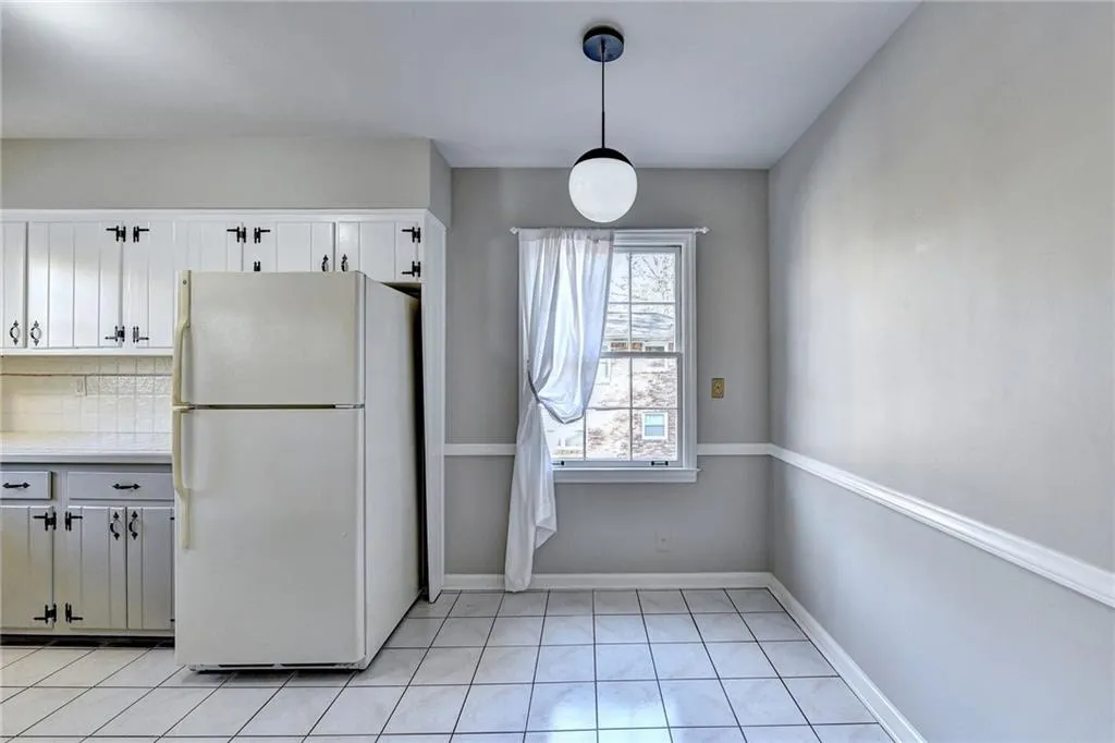 860 Starlight Drive, Sandy Springs, Georgia 30342, 3 Bedrooms Bedrooms, ,2 BathroomsBathrooms,Residential,Sold,860 Starlight Drive,7145901