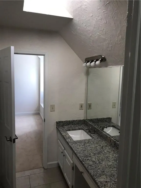 565 Avignon Court, Sandy Springs, Georgia 30350, 5 Bedrooms Bedrooms, ,3 BathroomsBathrooms,Residential,Sold,565 Avignon Court,6074004