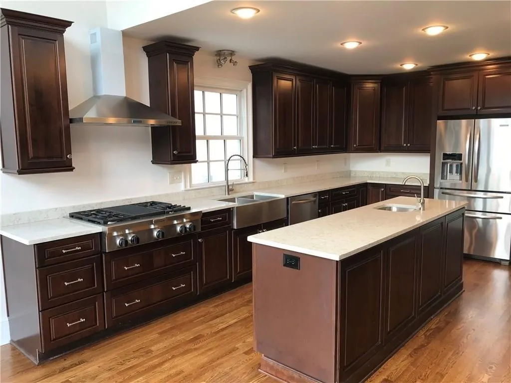 565 Avignon Court, Sandy Springs, Georgia 30350, 5 Bedrooms Bedrooms, ,3 BathroomsBathrooms,Residential,Sold,565 Avignon Court,6074004