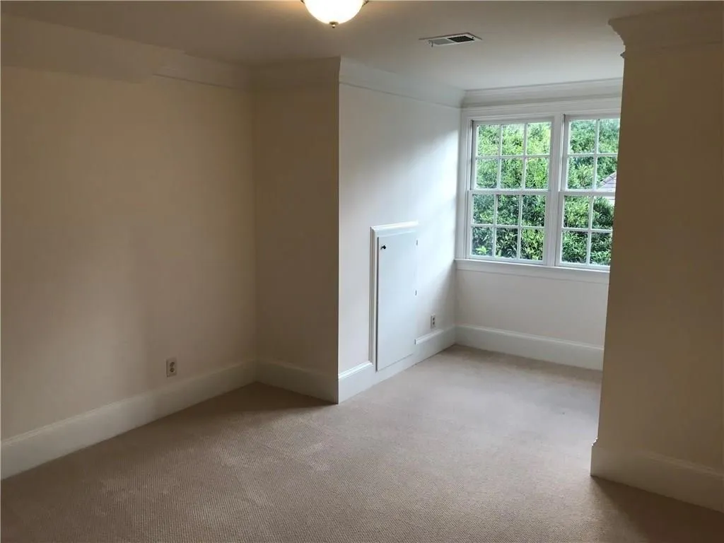 565 Avignon Court, Sandy Springs, Georgia 30350, 5 Bedrooms Bedrooms, ,3 BathroomsBathrooms,Residential,Sold,565 Avignon Court,6074004