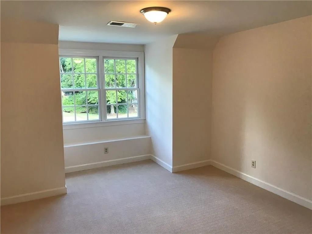 565 Avignon Court, Sandy Springs, Georgia 30350, 5 Bedrooms Bedrooms, ,3 BathroomsBathrooms,Residential,Sold,565 Avignon Court,6074004