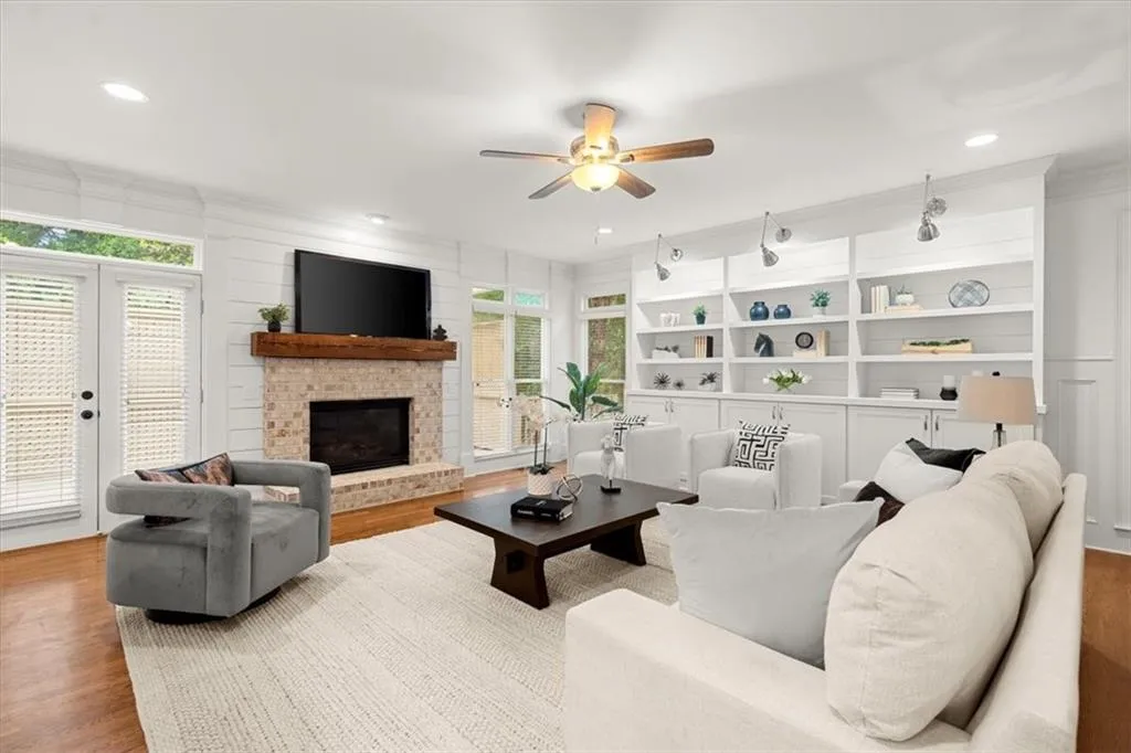 7989 Magnolia Square, Sandy Springs, Georgia 30350, 5 Bedrooms Bedrooms, ,3 BathroomsBathrooms,Residential,Sold,7989 Magnolia Square,7415600 7989 Magnolia Square, Sandy Springs, Georgia 30350, 5 Bedrooms Bedrooms, ,3 BathroomsBathrooms,Residential,Sold,7989 Magnolia Square,7415600