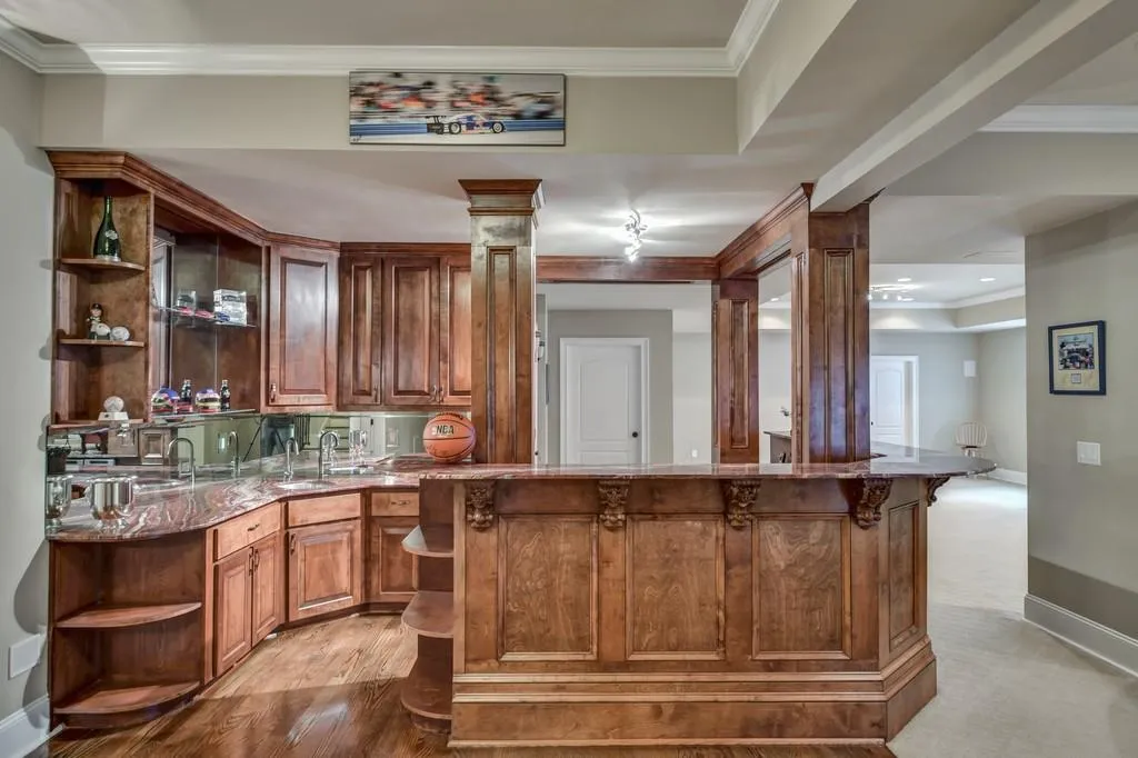 330 Long Glen Drive, Atlanta, Georgia 30327, 6 Bedrooms Bedrooms, ,6 BathroomsBathrooms,Residential,Sold,330 Long Glen Drive,6127231