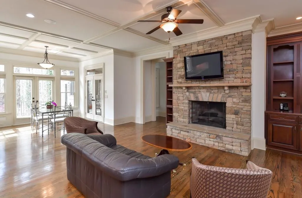 330 Long Glen Drive, Atlanta, Georgia 30327, 6 Bedrooms Bedrooms, ,6 BathroomsBathrooms,Residential,Sold,330 Long Glen Drive,6127231