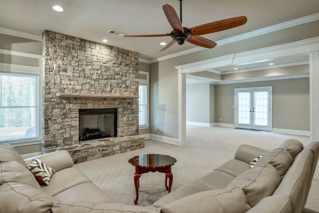 330 Long Glen Drive, Atlanta, Georgia 30327, 6 Bedrooms Bedrooms, ,6 BathroomsBathrooms,Residential,Sold,330 Long Glen Drive,6127231