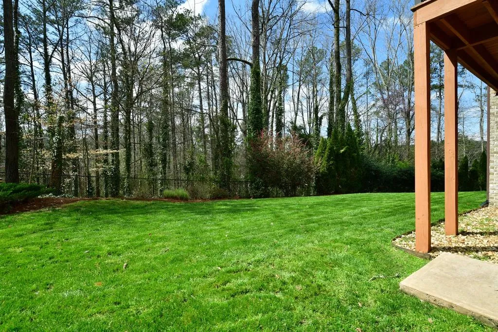 330 Long Glen Drive, Atlanta, Georgia 30327, 6 Bedrooms Bedrooms, ,6 BathroomsBathrooms,Residential,Sold,330 Long Glen Drive,6127231