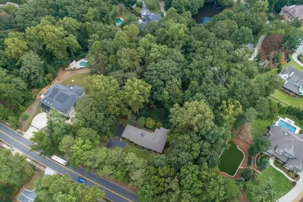 500 Mount Vernon Highway, Sandy Springs, Georgia 30327, 3 Bedrooms Bedrooms, ,2 BathroomsBathrooms,Residential,Sold,500 Mount Vernon Highway,6530996