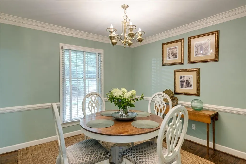 500 Mount Vernon Highway, Sandy Springs, Georgia 30327, 3 Bedrooms Bedrooms, ,2 BathroomsBathrooms,Residential,Sold,500 Mount Vernon Highway,6530996