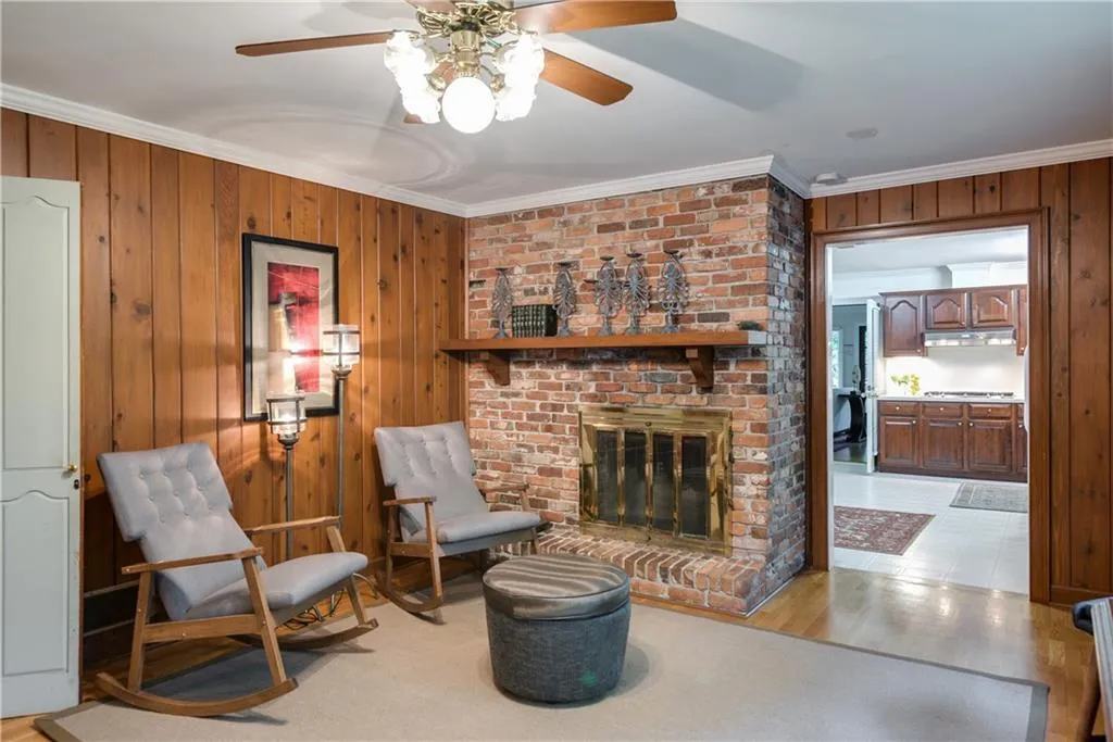 500 Mount Vernon Highway, Sandy Springs, Georgia 30327, 3 Bedrooms Bedrooms, ,2 BathroomsBathrooms,Residential,Sold,500 Mount Vernon Highway,6530996