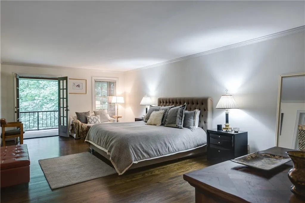 500 Mount Vernon Highway, Sandy Springs, Georgia 30327, 3 Bedrooms Bedrooms, ,2 BathroomsBathrooms,Residential,Sold,500 Mount Vernon Highway,6530996