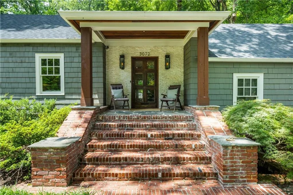 3072 Dale Drive Ne, Atlanta, Georgia 30305, 3 Bedrooms Bedrooms, ,2 BathroomsBathrooms,Residential,Sold,3072 Dale Drive Ne,7610362