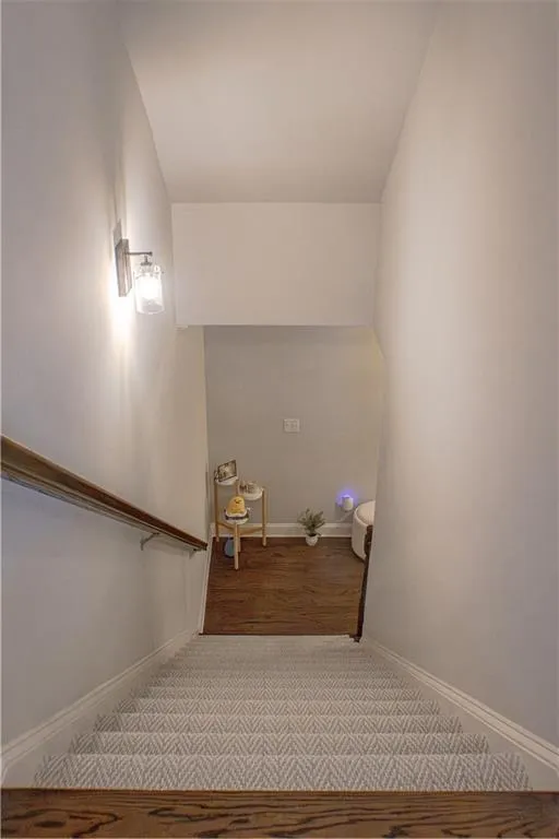 546 Sarabrook Place, Sandy Springs, Georgia 30342, 4 Bedrooms Bedrooms, ,4 BathroomsBathrooms,Residential,For Sale,546 Sarabrook Place,7742912