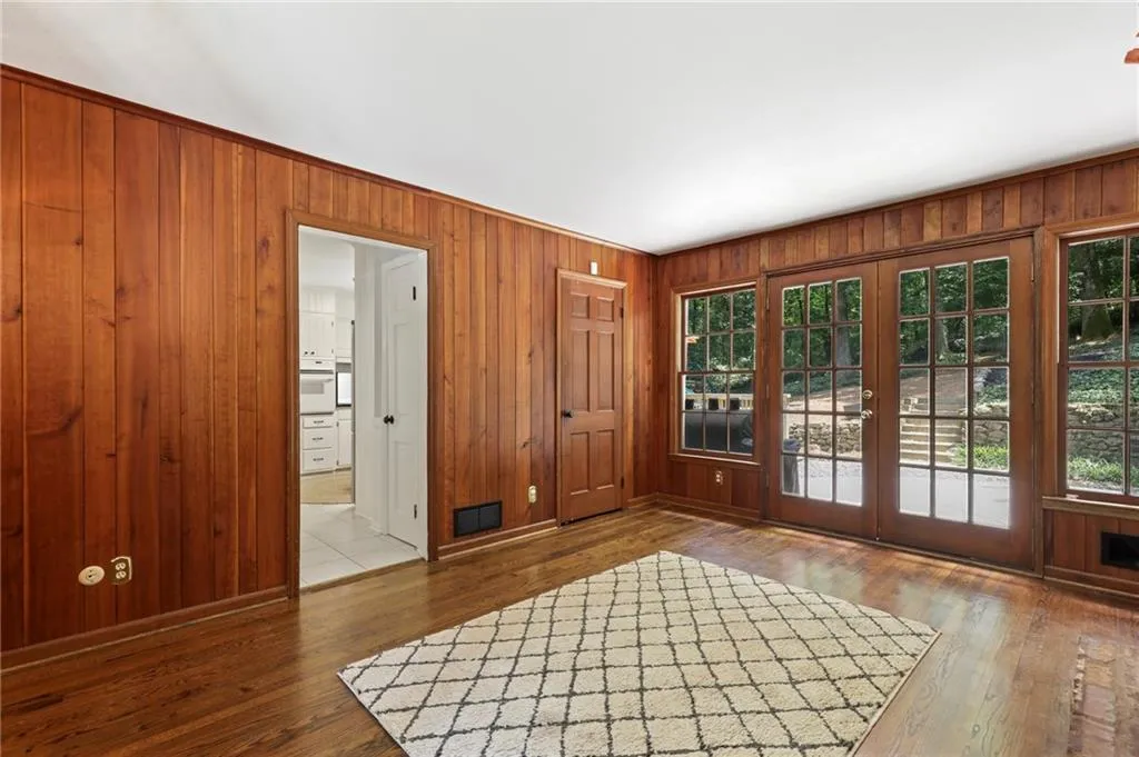 6785 Brandon Mill Road, Sandy Springs, Georgia 30328, 4 Bedrooms Bedrooms, ,2 BathroomsBathrooms,Residential,Sold,6785 Brandon Mill Road,6903130