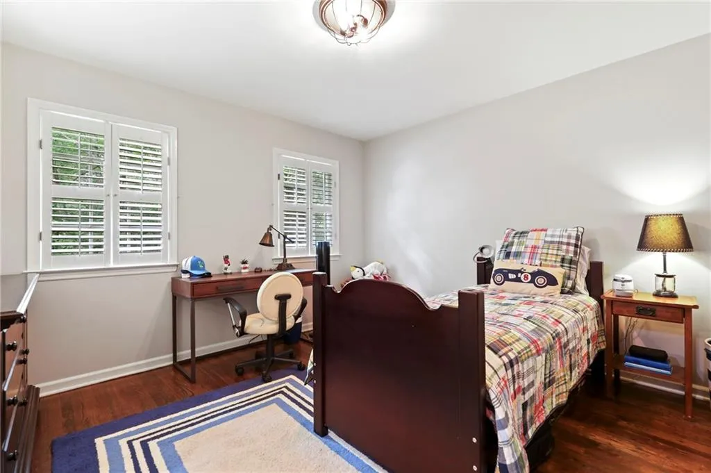 6785 Brandon Mill Road, Sandy Springs, Georgia 30328, 4 Bedrooms Bedrooms, ,2 BathroomsBathrooms,Residential,Sold,6785 Brandon Mill Road,6903130