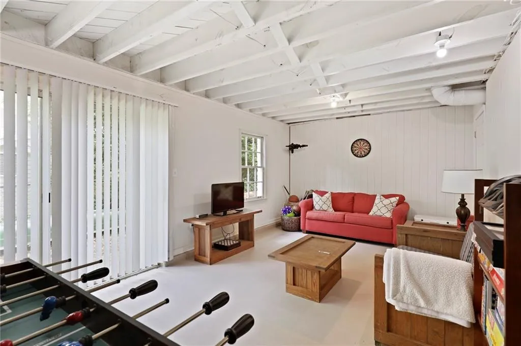 6785 Brandon Mill Road, Sandy Springs, Georgia 30328, 4 Bedrooms Bedrooms, ,2 BathroomsBathrooms,Residential,Sold,6785 Brandon Mill Road,6903130