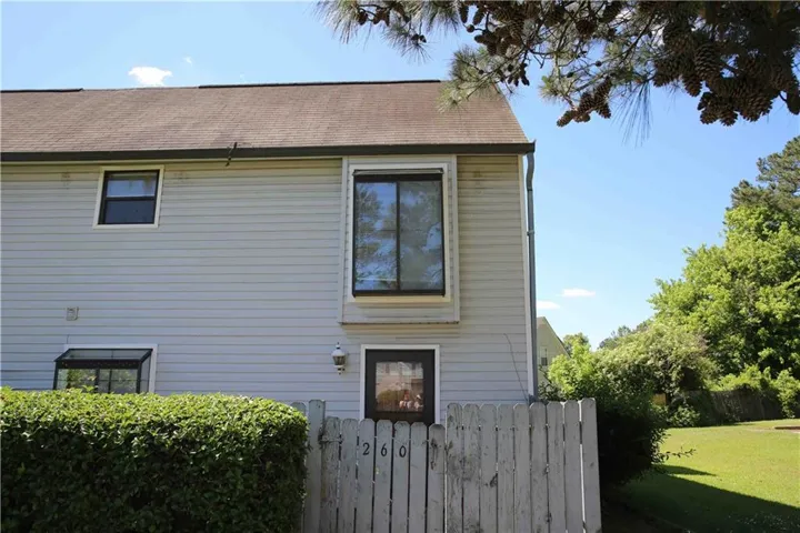 260 Country Club Drive, Jonesboro, Georgia 30238