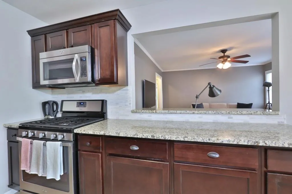 25 Brandon Ridge Drive, Sandy Springs, Georgia 30328, 4 Bedrooms Bedrooms, ,3 BathroomsBathrooms,Residential,Sold,25 Brandon Ridge Drive,6506187