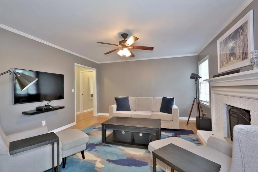 25 Brandon Ridge Drive, Sandy Springs, Georgia 30328, 4 Bedrooms Bedrooms, ,3 BathroomsBathrooms,Residential,Sold,25 Brandon Ridge Drive,6506187