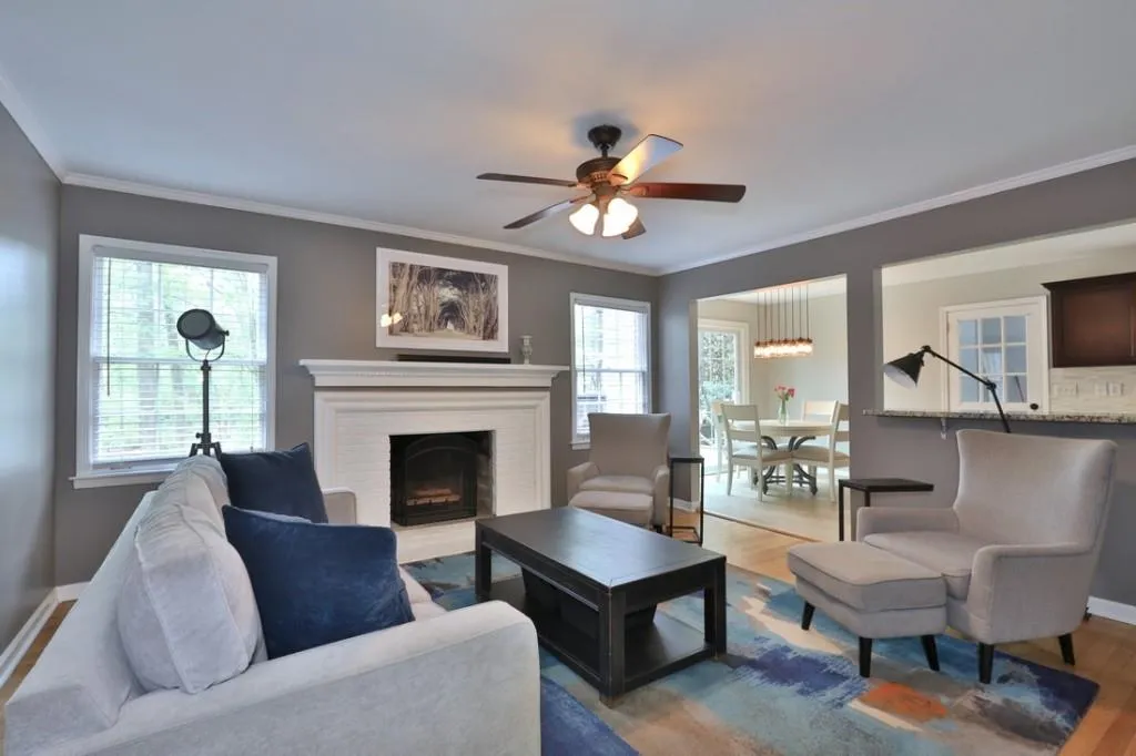 25 Brandon Ridge Drive, Sandy Springs, Georgia 30328, 4 Bedrooms Bedrooms, ,3 BathroomsBathrooms,Residential,Sold,25 Brandon Ridge Drive,6506187