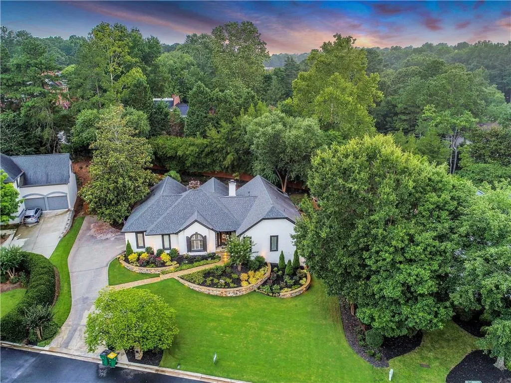 135 Bayvale Court, Atlanta, Georgia 30328, 3 Bedrooms Bedrooms, ,3 BathroomsBathrooms,Residential,Sold,135 Bayvale Court,6745654