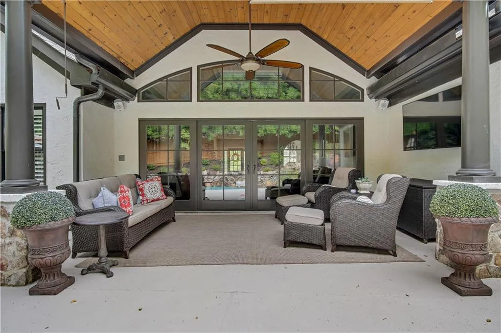135 Bayvale Court, Atlanta, Georgia 30328, 3 Bedrooms Bedrooms, ,3 BathroomsBathrooms,Residential,Sold,135 Bayvale Court,6745654