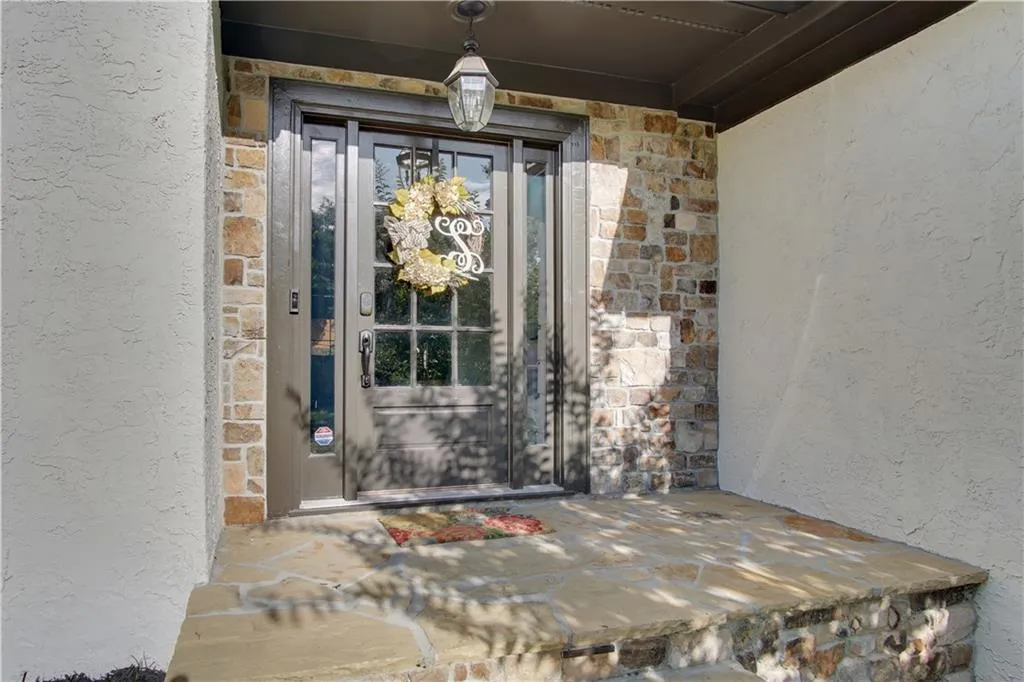 135 Bayvale Court, Atlanta, Georgia 30328, 3 Bedrooms Bedrooms, ,3 BathroomsBathrooms,Residential,Sold,135 Bayvale Court,6745654