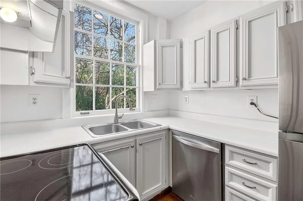 1765 Peachtree Street Nw Unit 2g, Atlanta, Georgia 30309, 1 Bedroom Bedrooms, 0 ,1 BathroomBathrooms,Residential,For Sale,1765 Peachtree Street Nw Unit 2g,7721635