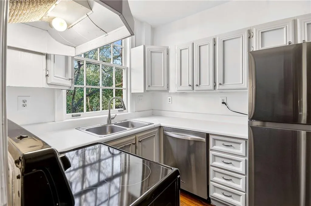 1765 Peachtree Street Nw Unit 2g, Atlanta, Georgia 30309, 1 Bedroom Bedrooms, 0 ,1 BathroomBathrooms,Residential,For Sale,1765 Peachtree Street Nw Unit 2g,7721635