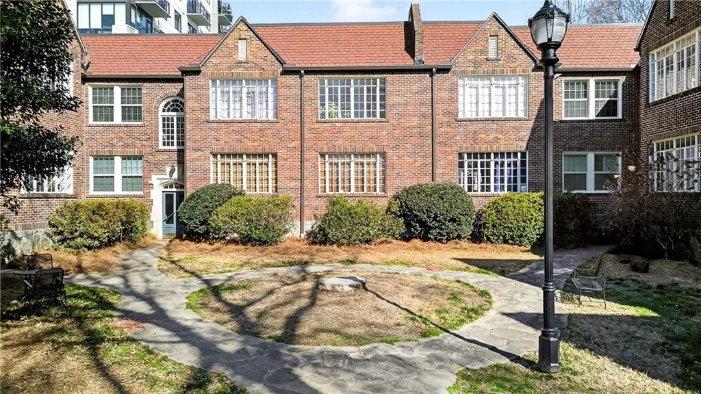 1765 Peachtree Street Nw Unit 2g, Atlanta, Georgia 30309, 1 Bedroom Bedrooms, 0 ,1 BathroomBathrooms,Residential,For Sale,1765 Peachtree Street Nw Unit 2g,7721635