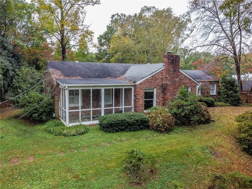 6430 Vernon Woods Drive, Sandy Springs, Georgia 30328, 3 Bedrooms Bedrooms, ,2 BathroomsBathrooms,Residential,Sold,6430 Vernon Woods Drive,7131497