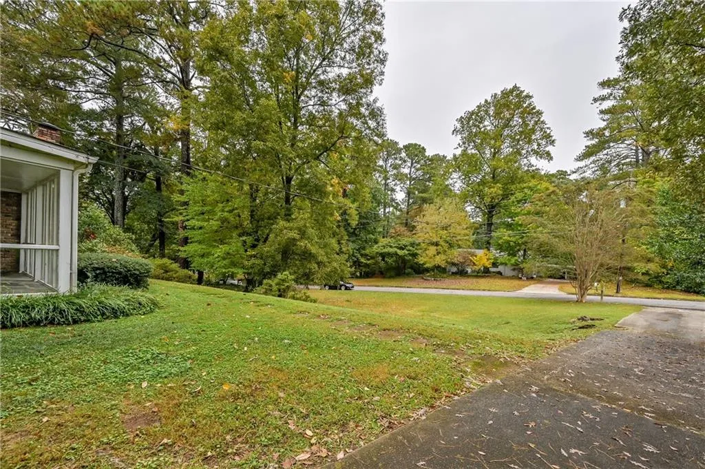 6430 Vernon Woods Drive, Sandy Springs, Georgia 30328, 3 Bedrooms Bedrooms, ,2 BathroomsBathrooms,Residential,Sold,6430 Vernon Woods Drive,7131497