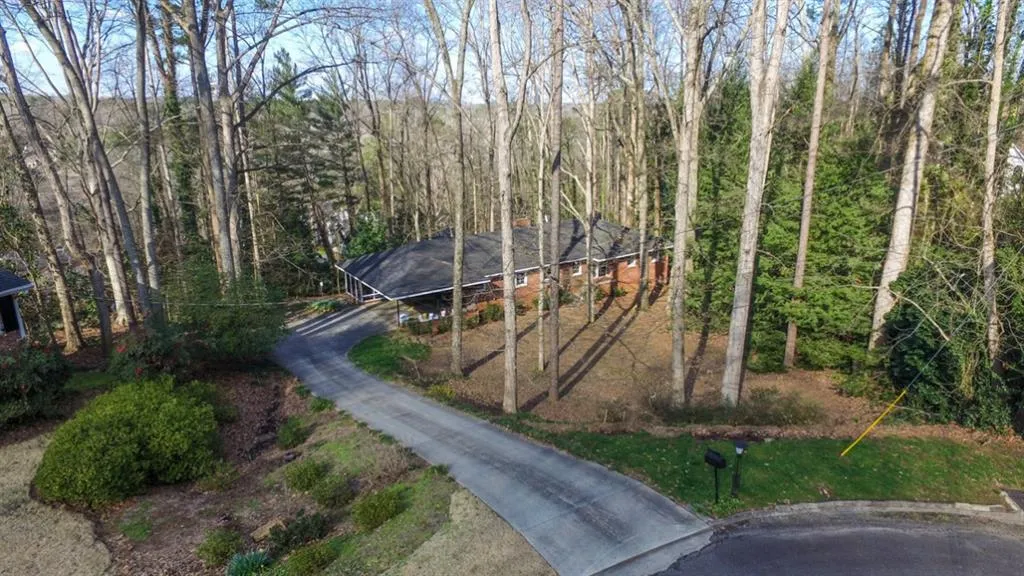 840 Starlight Circle, Sandy Springs, Georgia 30342, 4 Bedrooms Bedrooms, ,3 BathroomsBathrooms,Residential,Sold,840 Starlight Circle,6882997