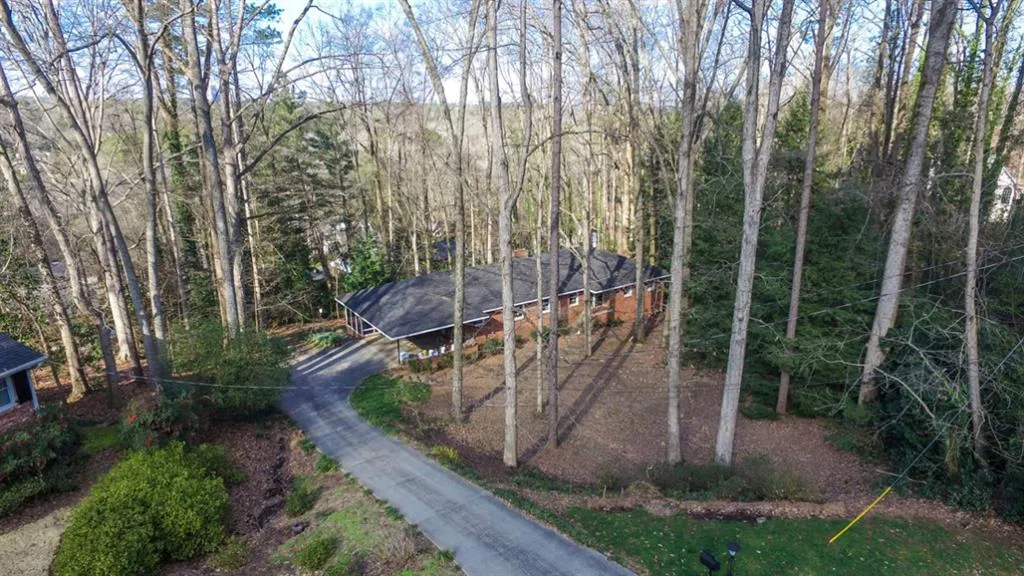 840 Starlight Circle, Sandy Springs, Georgia 30342, 4 Bedrooms Bedrooms, ,3 BathroomsBathrooms,Residential,Sold,840 Starlight Circle,6882997