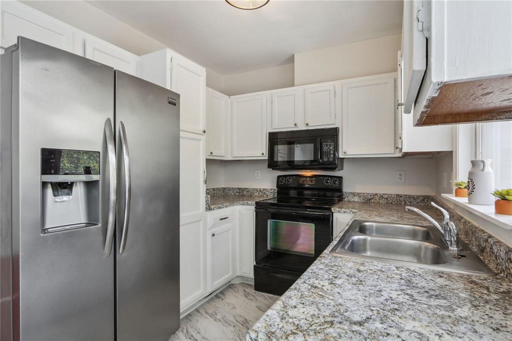 7500 Roswell Road Unit 106, Sandy Springs, Georgia 30350, 2 Bedrooms Bedrooms, ,2 BathroomsBathrooms,Residential,Sold,7500 Roswell Road Unit 106,7253707