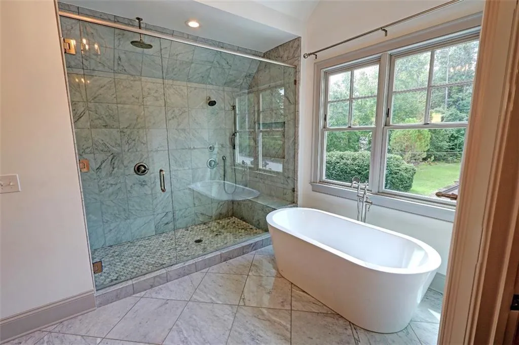 1178 Chambord Way Ne, Brookhaven, Georgia 30319, 7 Bedrooms Bedrooms, ,6 BathroomsBathrooms,Residential,For Sale,1178 Chambord Way Ne,7590974