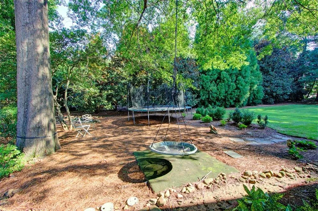 1178 Chambord Way Ne, Brookhaven, Georgia 30319, 7 Bedrooms Bedrooms, ,6 BathroomsBathrooms,Residential,For Sale,1178 Chambord Way Ne,7590974