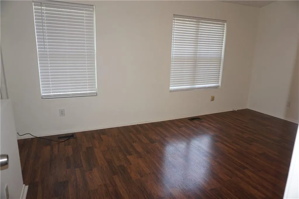504 Wedgewood Way, Sandy Springs, Georgia 30350, 2 Bedrooms Bedrooms, ,2 BathroomsBathrooms,Residential,Sold,504 Wedgewood Way,6764738