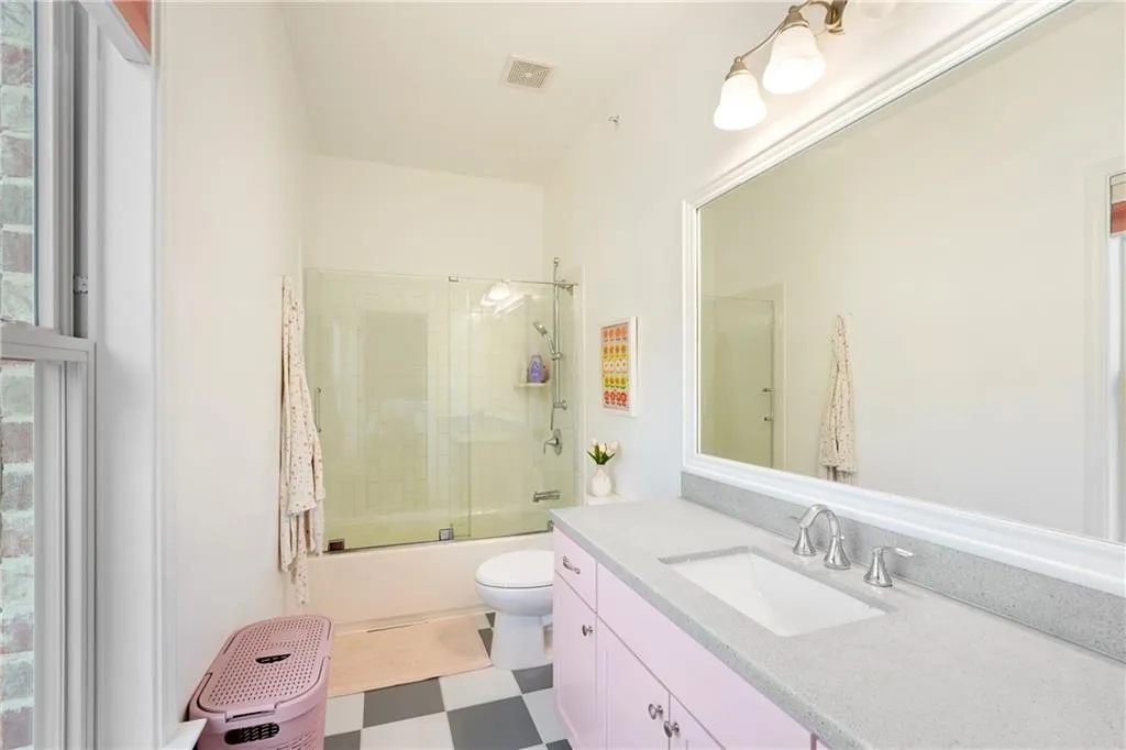 1005 Bergeron Place, Sandy Springs, Georgia 30328, 3 Bedrooms Bedrooms, ,3 BathroomsBathrooms,Residential,Sold,1005 Bergeron Place,7051549