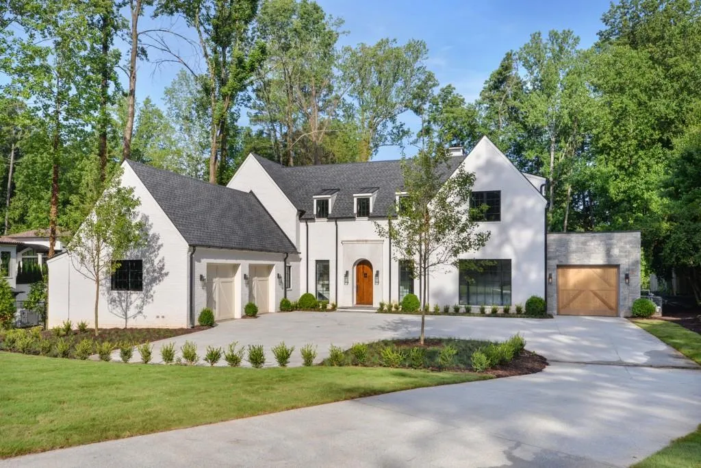 4560 Peachtree Dunwoody Road Ne, Sandy Springs, Georgia 30342, 5 Bedrooms Bedrooms, ,5 BathroomsBathrooms,Residential,Sold,4560 Peachtree Dunwoody Road Ne,6559803