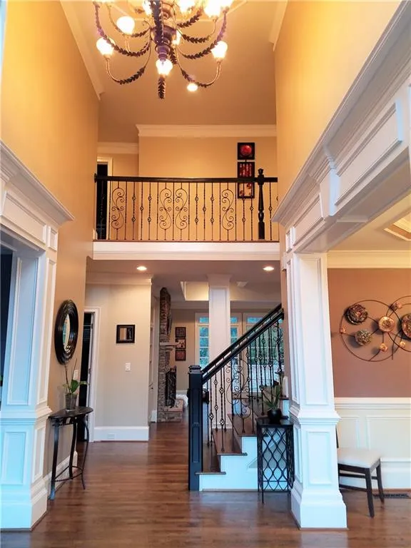 654 Windsor Parkway, Atlanta, Georgia 30342, 6 Bedrooms Bedrooms, ,5 BathroomsBathrooms,Residential,Sold,654 Windsor Parkway,5901360