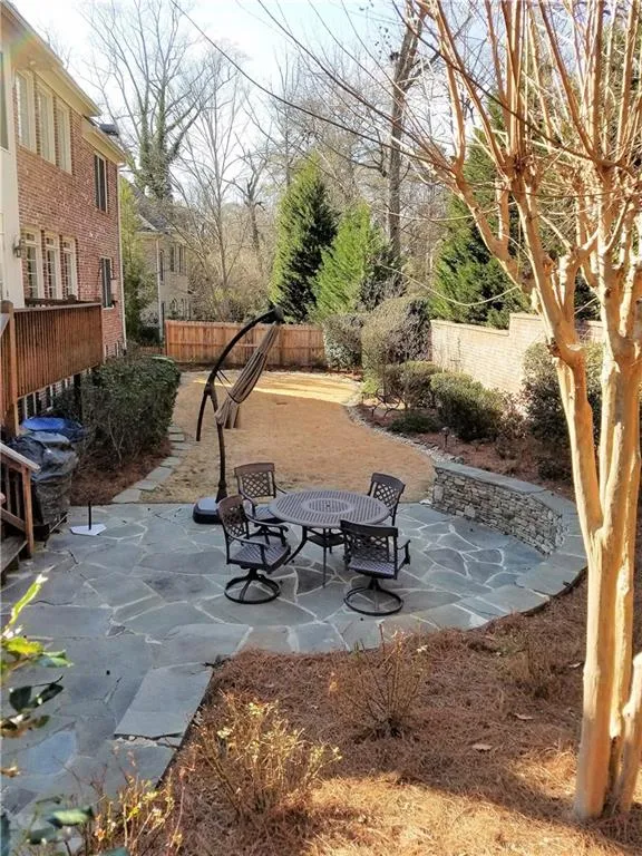 654 Windsor Parkway, Atlanta, Georgia 30342, 6 Bedrooms Bedrooms, ,5 BathroomsBathrooms,Residential,Sold,654 Windsor Parkway,5901360