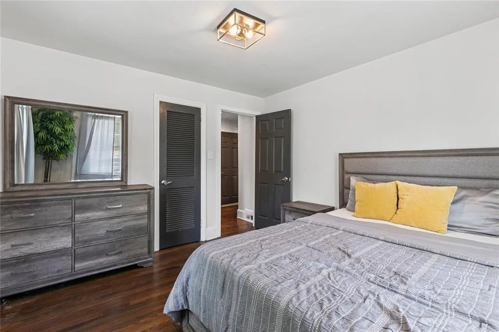 1472 North Avenue Northwest Avenue Nw, Atlanta, Georgia 30318, 3 Bedrooms Bedrooms, ,2 BathroomsBathrooms,Residential,For Sale,1472 North Avenue Northwest Avenue Nw,7623678