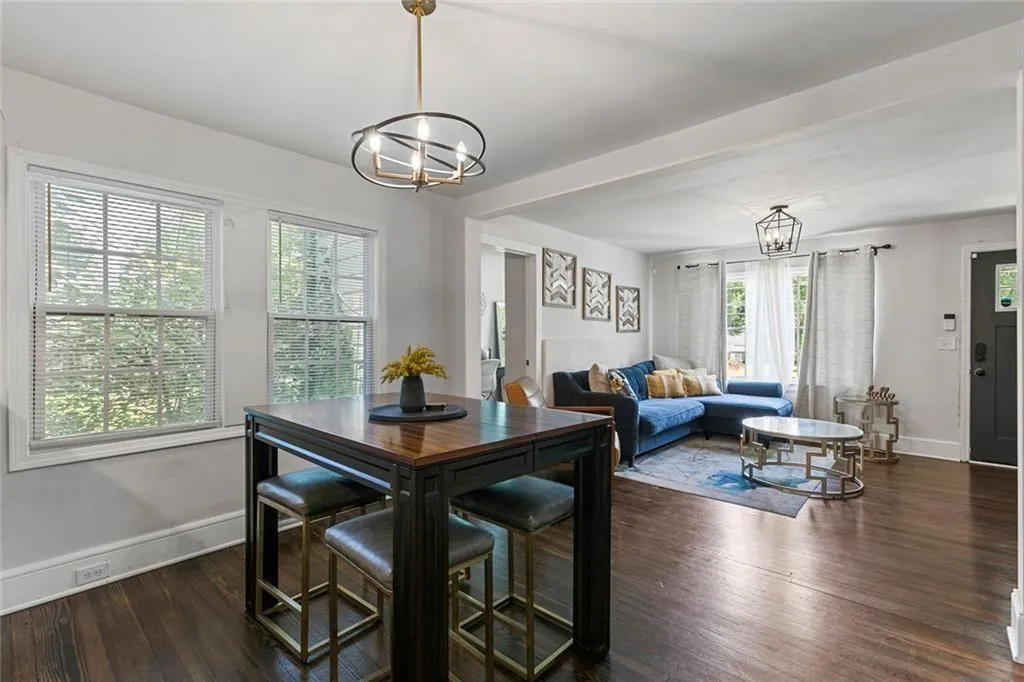 1472 North Avenue Northwest Avenue Nw, Atlanta, Georgia 30318, 3 Bedrooms Bedrooms, ,2 BathroomsBathrooms,Residential,For Sale,1472 North Avenue Northwest Avenue Nw,7623678
