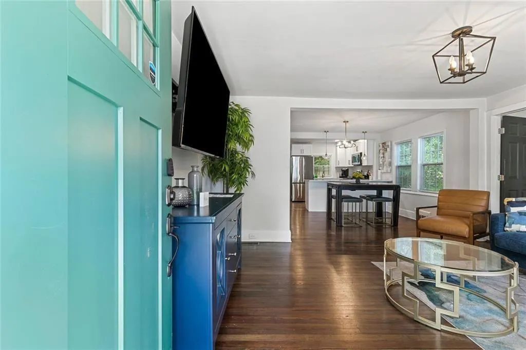 1472 North Avenue Northwest Avenue Nw, Atlanta, Georgia 30318, 3 Bedrooms Bedrooms, ,2 BathroomsBathrooms,Residential,For Sale,1472 North Avenue Northwest Avenue Nw,7623678